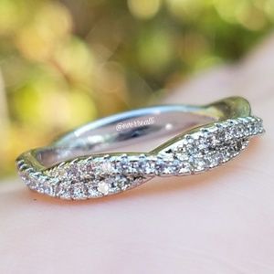 Simple White Gold Twisted Diamond Band Ring